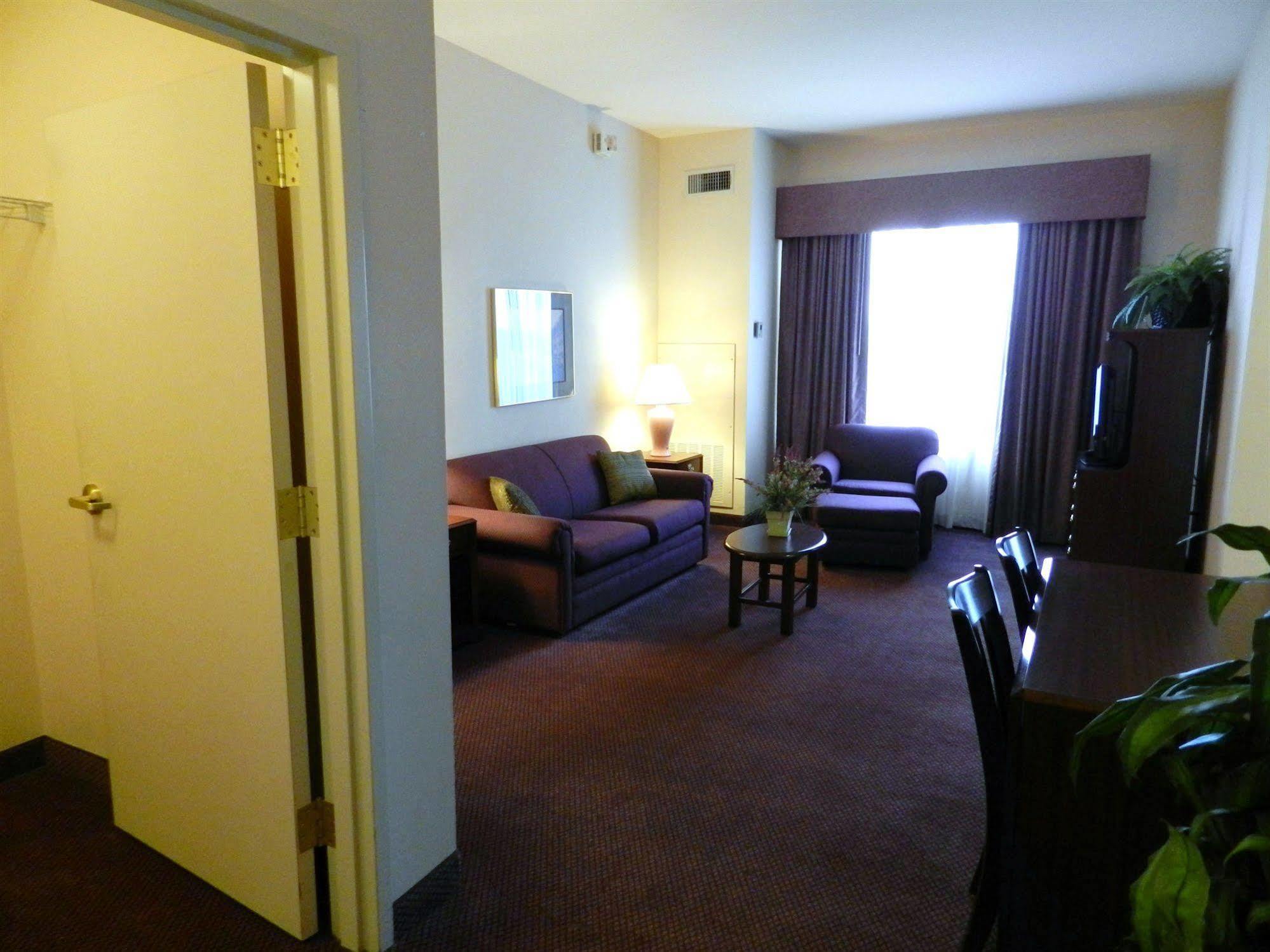 Ashmore Inn And Suites Amarillo Bagian luar foto
